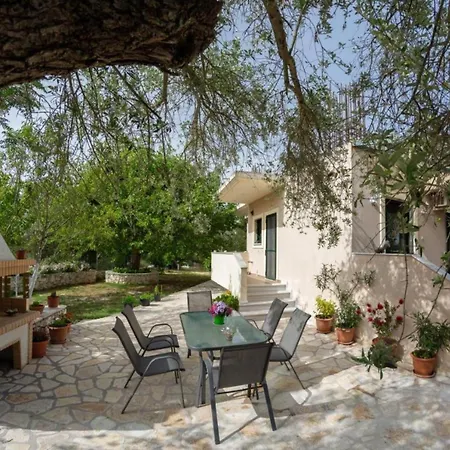 Nikis - Lefkada Private Parking Semesterbostad