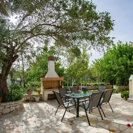 Nikis - Lefkada Private Parking Tatil Evi Lygia (Lefkada)